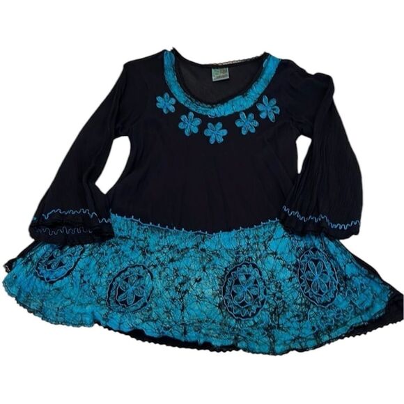India Boutique Tops - India boutique free size  blue batik with embroidery flowy tunic GUC